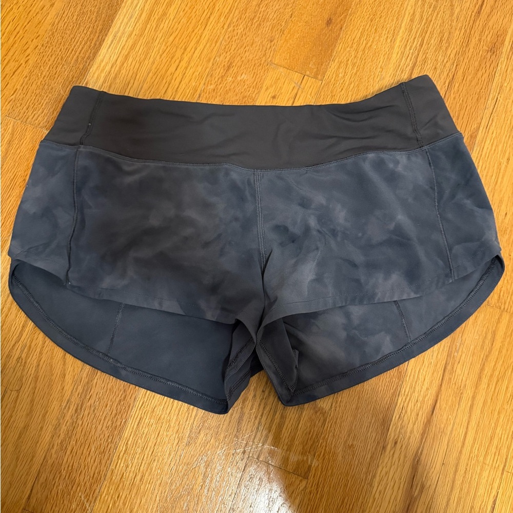 Lululemon Diamond Die Speed Up Shorts Size 6